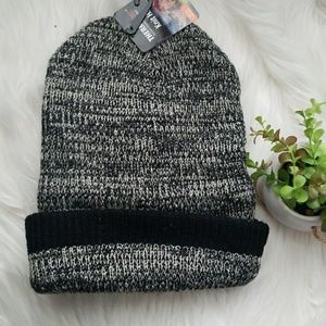 ThermaX Black and White Sherpa Inside Warm Beanie